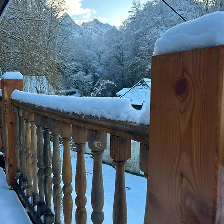 Les De Maryline Accous