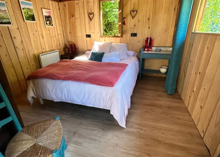 Шале Les De Maryline *